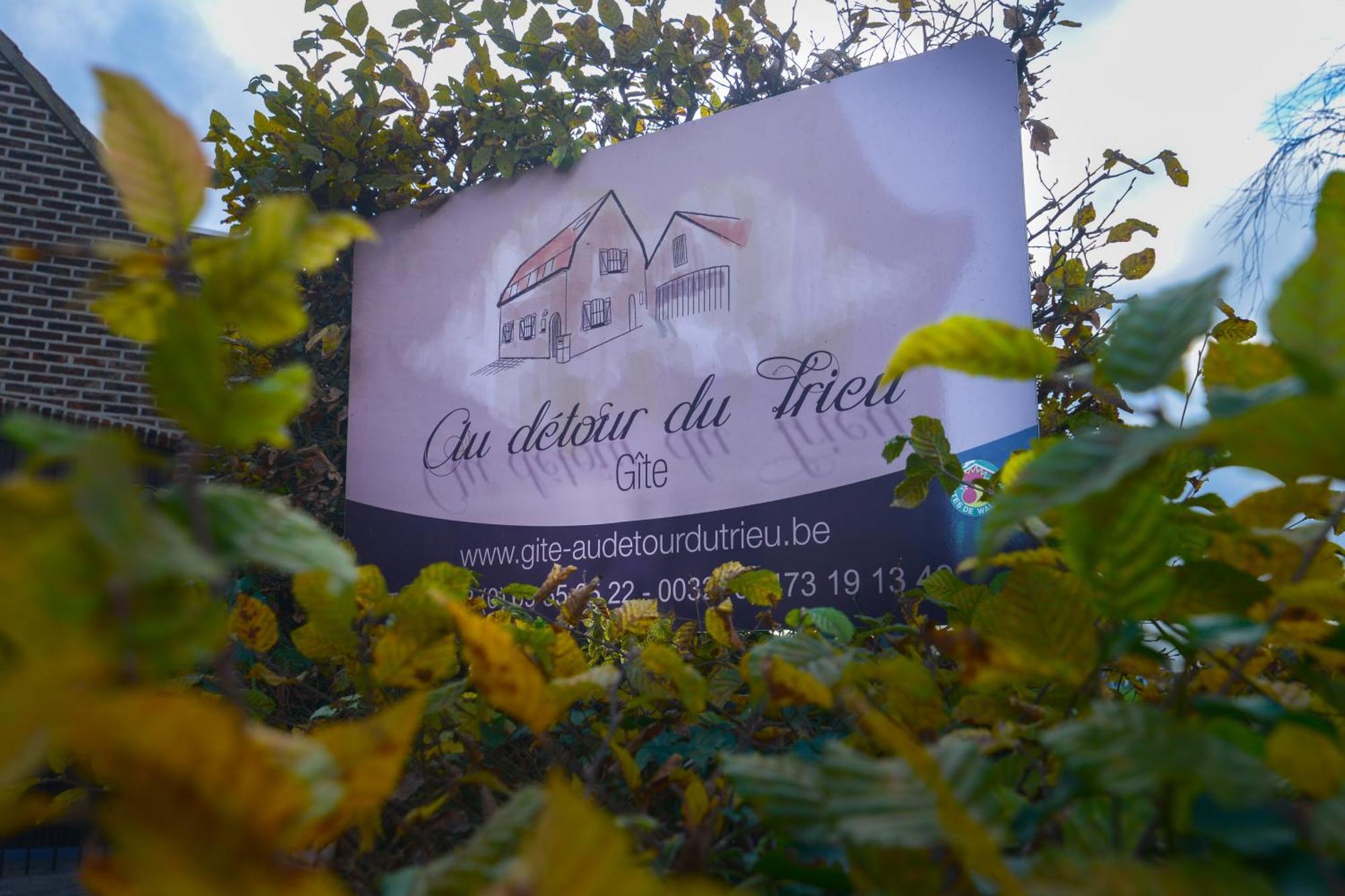 Au Detour Du Trieu Estaimbourg Exterior foto